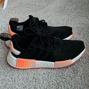 Women’s NMD R1 Shoes